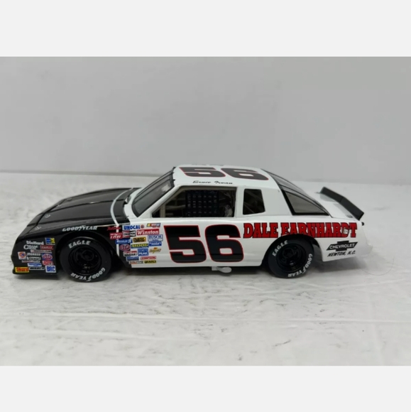 Action Nascar #56 Ernie Irvan Dale Earnhardt Chevy 1987 Monte Carlo 1:24 Diecast - Picture 7 of 7